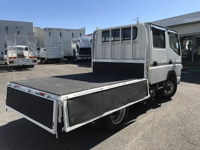 三菱 キャンター TPG-FBA20(2WD)の写真13