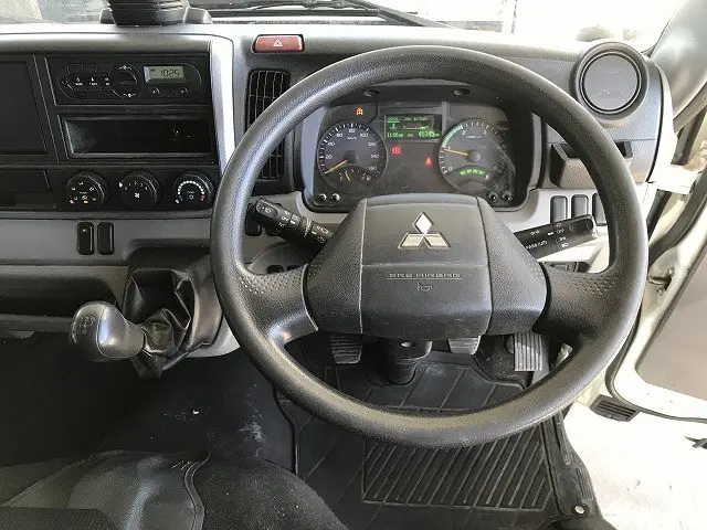 三菱 キャンター TPG-FBA20(2WD)の写真25