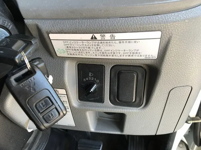 三菱 キャンター TPG-FBA20(2WD)の写真30