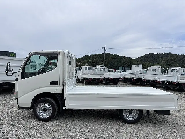 トヨタ トヨエース ADF-KDY221(2WD)の写真11