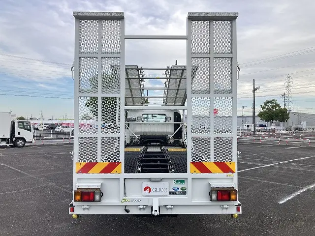 いすゞ エルフ 2RG-NPR88YN(2WD)の写真7