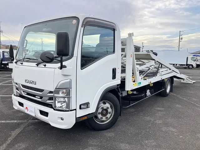 いすゞ エルフ 2RG-NPR88YN(2WD)の写真9