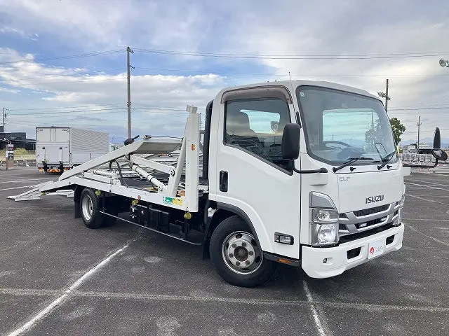 いすゞ エルフ 2RG-NPR88YN(2WD)の写真10