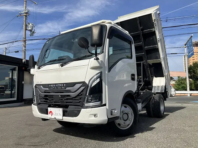いすゞ エルフ 2RG-NKR88AT(2WD)の写真1