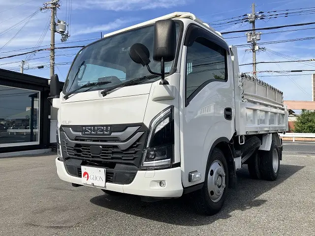 いすゞ エルフ 2RG-NKR88AT(2WD)の写真9