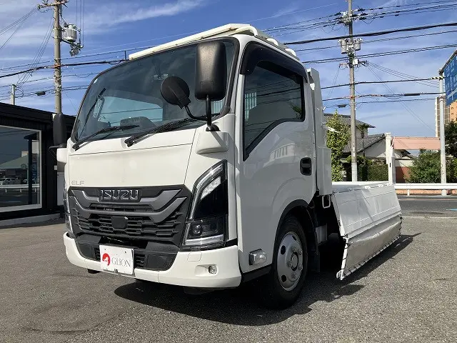 いすゞ エルフ 2RG-NKR88AT(2WD)の写真16