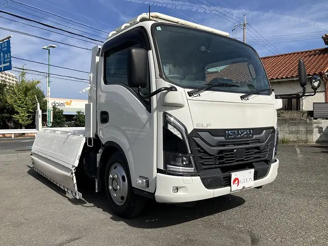 いすゞ エルフ 2RG-NKR88AT(2WD)の写真17
