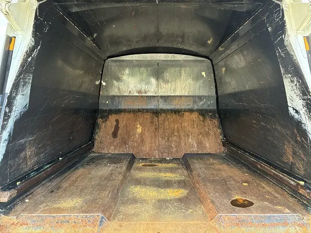 いすゞ エルフ 2PG-NPR88YM(2WD)の写真11