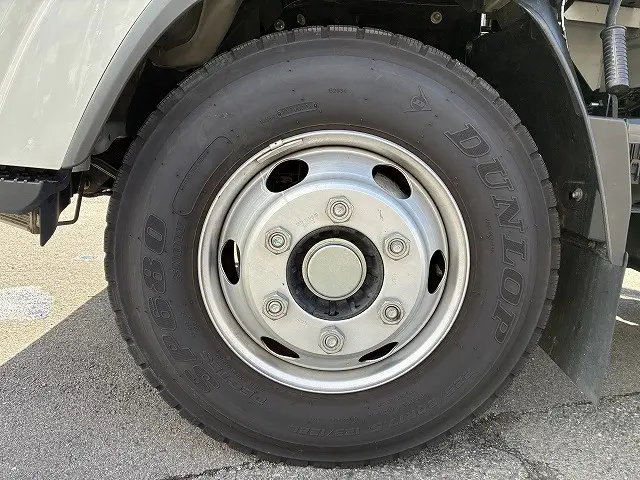 いすゞ エルフ 2PG-NPR88YM(2WD)の写真18