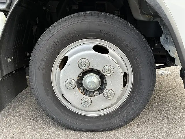 いすゞ エルフ TRG-NLR85AN(2WD)の写真20