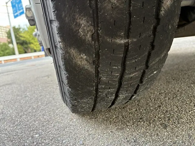 いすゞ エルフ TRG-NLR85AN(2WD)の写真21