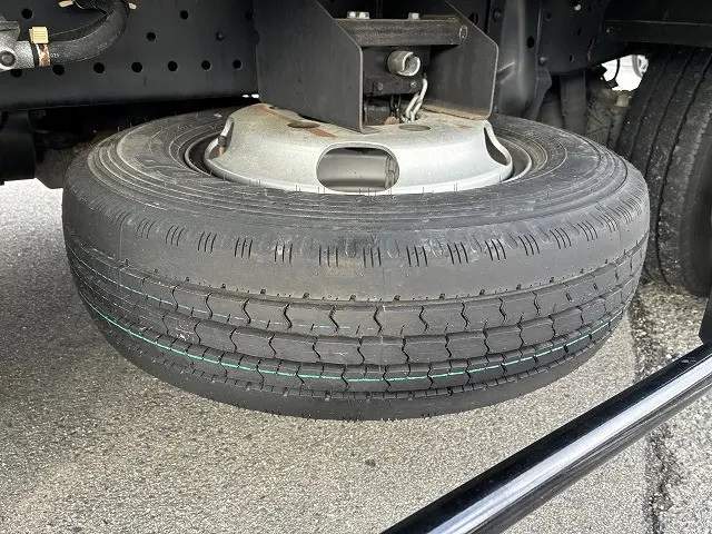 いすゞ エルフ TRG-NLR85AN(2WD)の写真28
