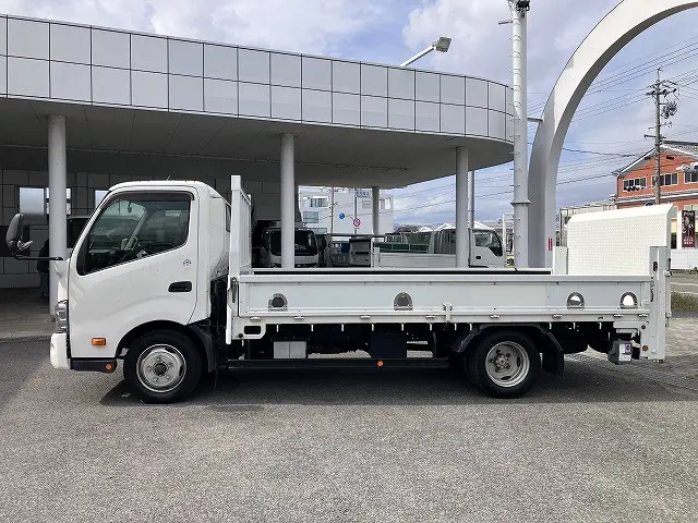 日野 デュトロ SKG-XZU710M(2WD)の写真4