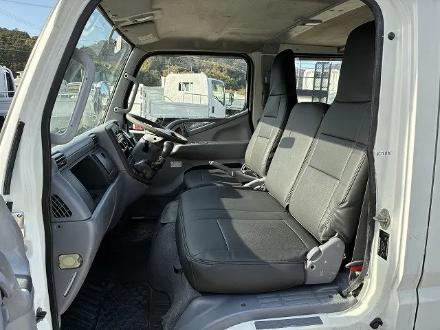 三菱 キャンターガッツ PDG-FB70B(2WD)の写真34