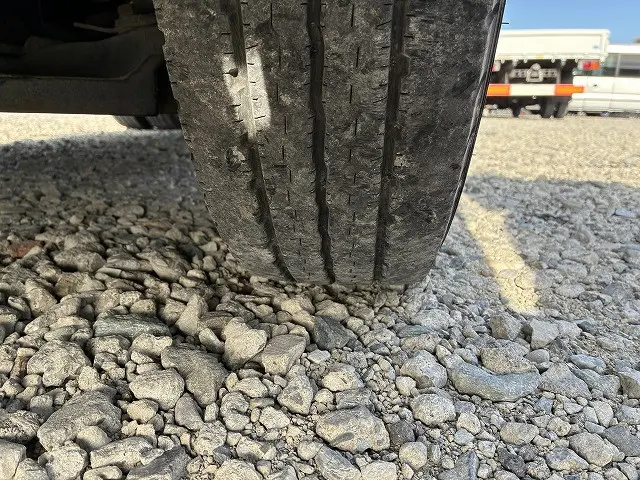 三菱 キャンターガッツ PDG-FB70B(2WD)の写真35