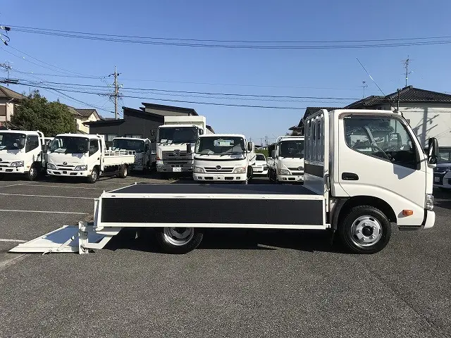 日野 デュトロ TKG-XZC605M(2WD)の写真15