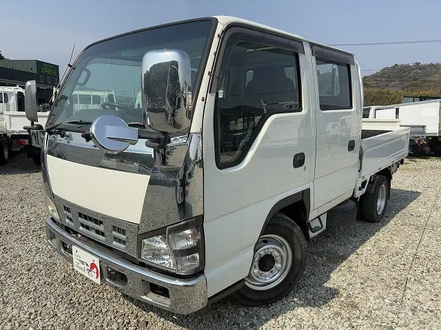 いすゞ エルフ PB-NKR81A(2WD)の写真1