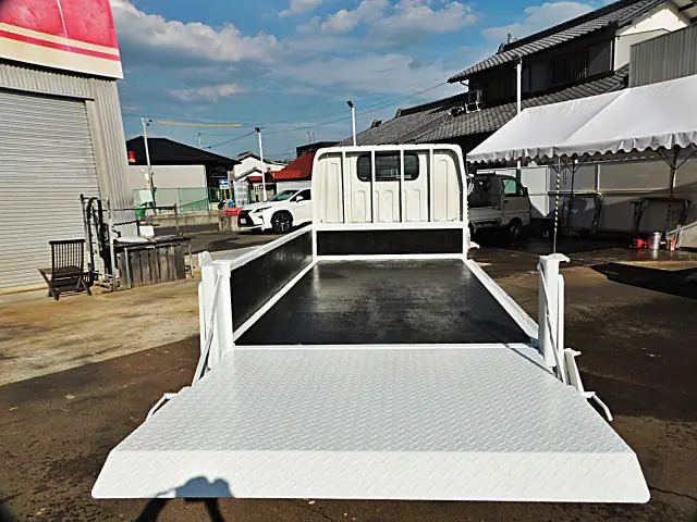 三菱 キャンター TPG-FDA20(4WD)の写真13
