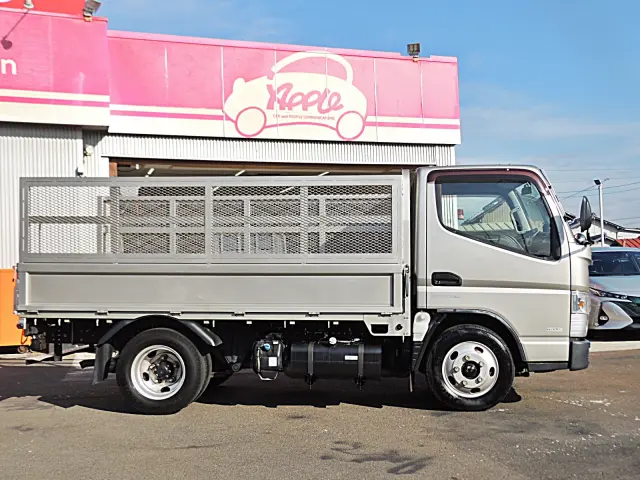 三菱 キャンター TPG-FBA50(2WD)の写真3