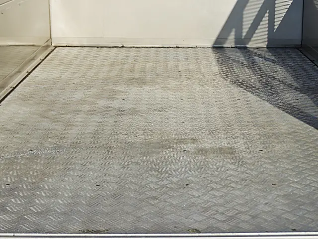 三菱 キャンター TPG-FBA50(2WD)の写真14