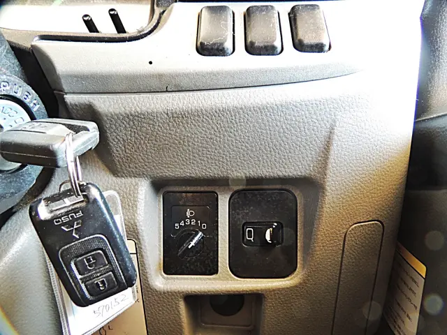 三菱 キャンター TPG-FBA50(2WD)の写真18