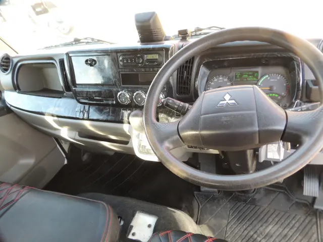 三菱 キャンター TPG-FEA50(2WD)の写真16