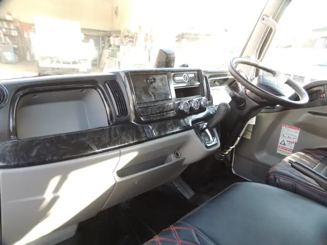 三菱 キャンター TPG-FEA50(2WD)の写真23