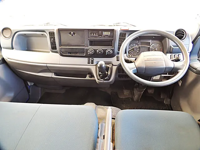 三菱 キャンター TKG-FEA20(2WD)の写真17
