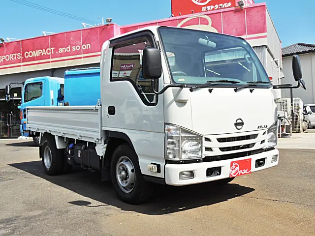 日産 アトラス 2RG-AHR88A(2WD)の写真2