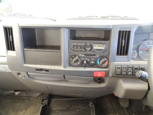 日産 アトラス 2RG-AHR88A(2WD)の写真17