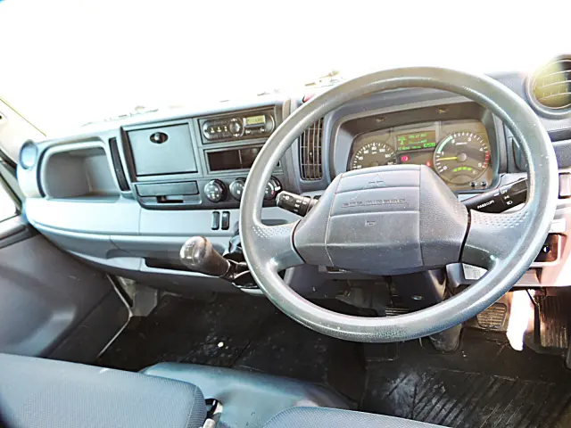 三菱 キャンター TKG-FBA60(2WD)の写真16