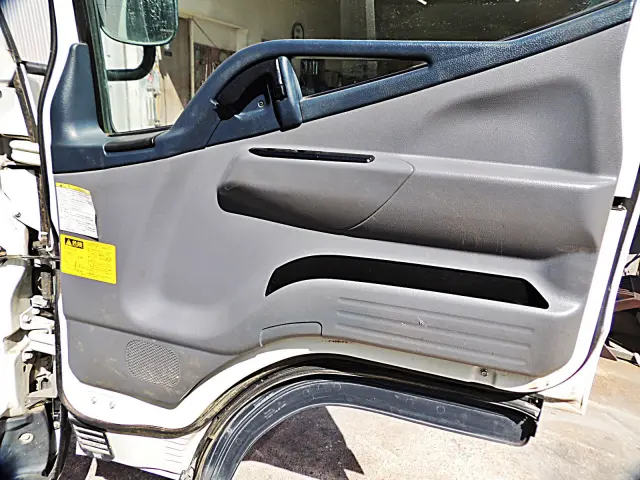 三菱 キャンター TKG-FBA60(2WD)の写真22