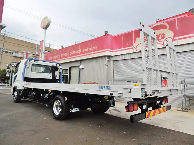 三菱 ファイター 2KG-FK62K(2WD)の写真6