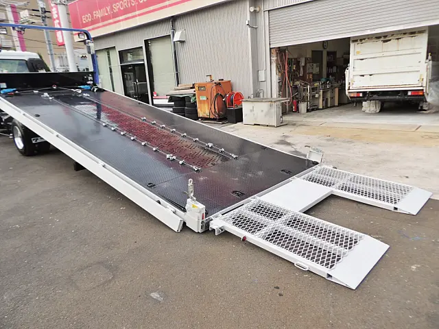 三菱 ファイター 2KG-FK62K(2WD)の写真13