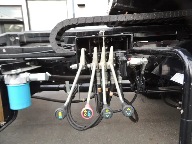 三菱 ファイター 2KG-FK62K(2WD)の写真14