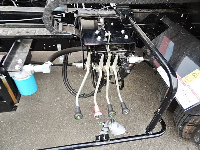 三菱 ファイター 2KG-FK62K(2WD)の写真18