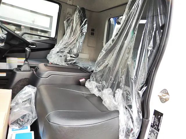 三菱 ファイター 2KG-FK62K(2WD)の写真27