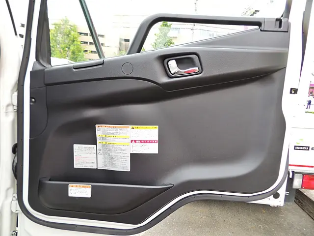 三菱 ファイター 2KG-FK62K(2WD)の写真32