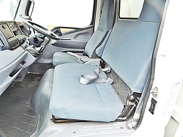 三菱 キャンター TKG-FBA30(2WD)の写真18