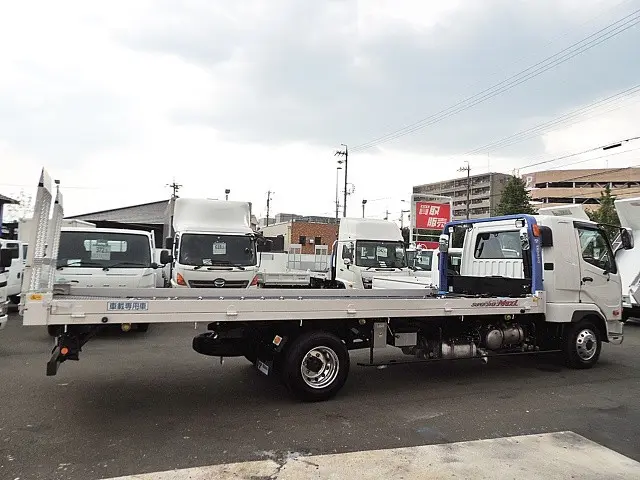 三菱 ファイター 2KG-FK62K(2WD)の写真3