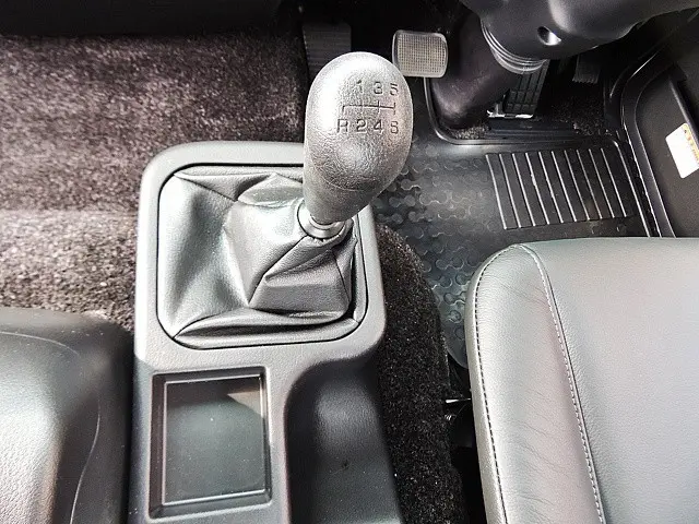三菱 ファイター 2KG-FK62K(2WD)の写真14