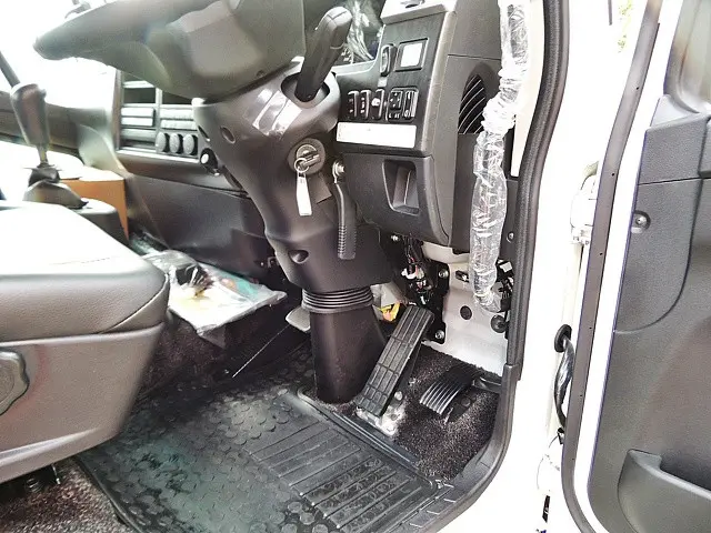三菱 ファイター 2KG-FK62K(2WD)の写真15