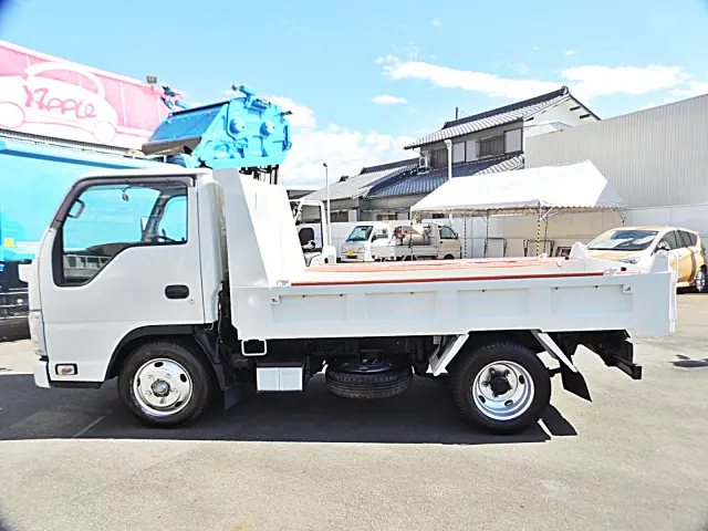 いすゞ エルフ TPG-NJR85AN(2WD)の写真4