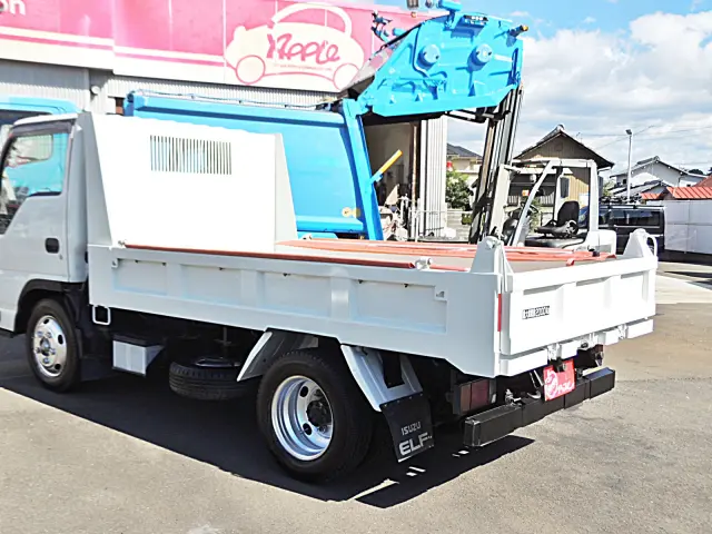 いすゞ エルフ TPG-NJR85AN(2WD)の写真6