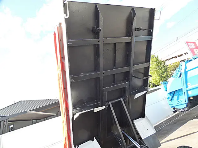 いすゞ エルフ TPG-NJR85AN(2WD)の写真13