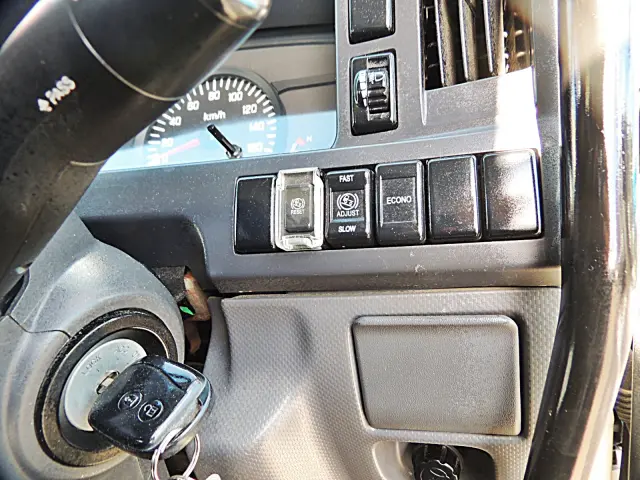 いすゞ エルフ TPG-NJR85AN(2WD)の写真17