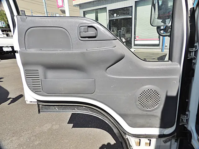 いすゞ エルフ TPG-NJR85AN(2WD)の写真20