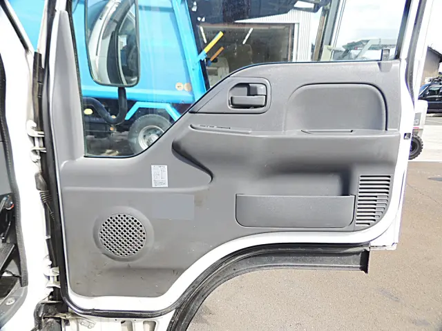 いすゞ エルフ TPG-NJR85AN(2WD)の写真21