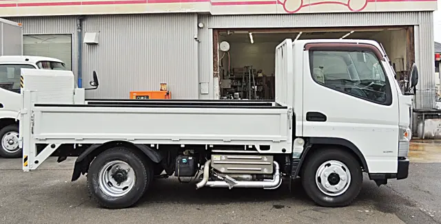 三菱 キャンター TPG-FDA00(4WD)の写真3