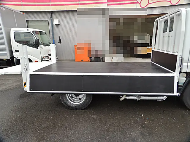 三菱 キャンター TPG-FDA00(4WD)の写真9